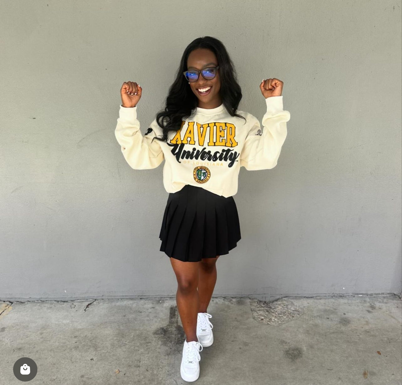 Xavier CREAM (Chenille) | UNISEX SWEATSHIRT (a**