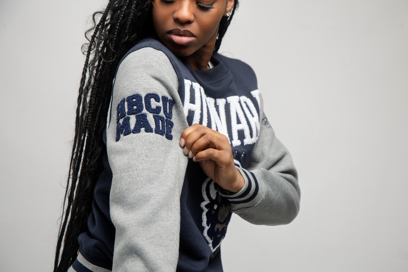 HOWARD | VARSITY SWEATSHIRTS Chenille Embroidery Unisex SWEATSHIRT (a**