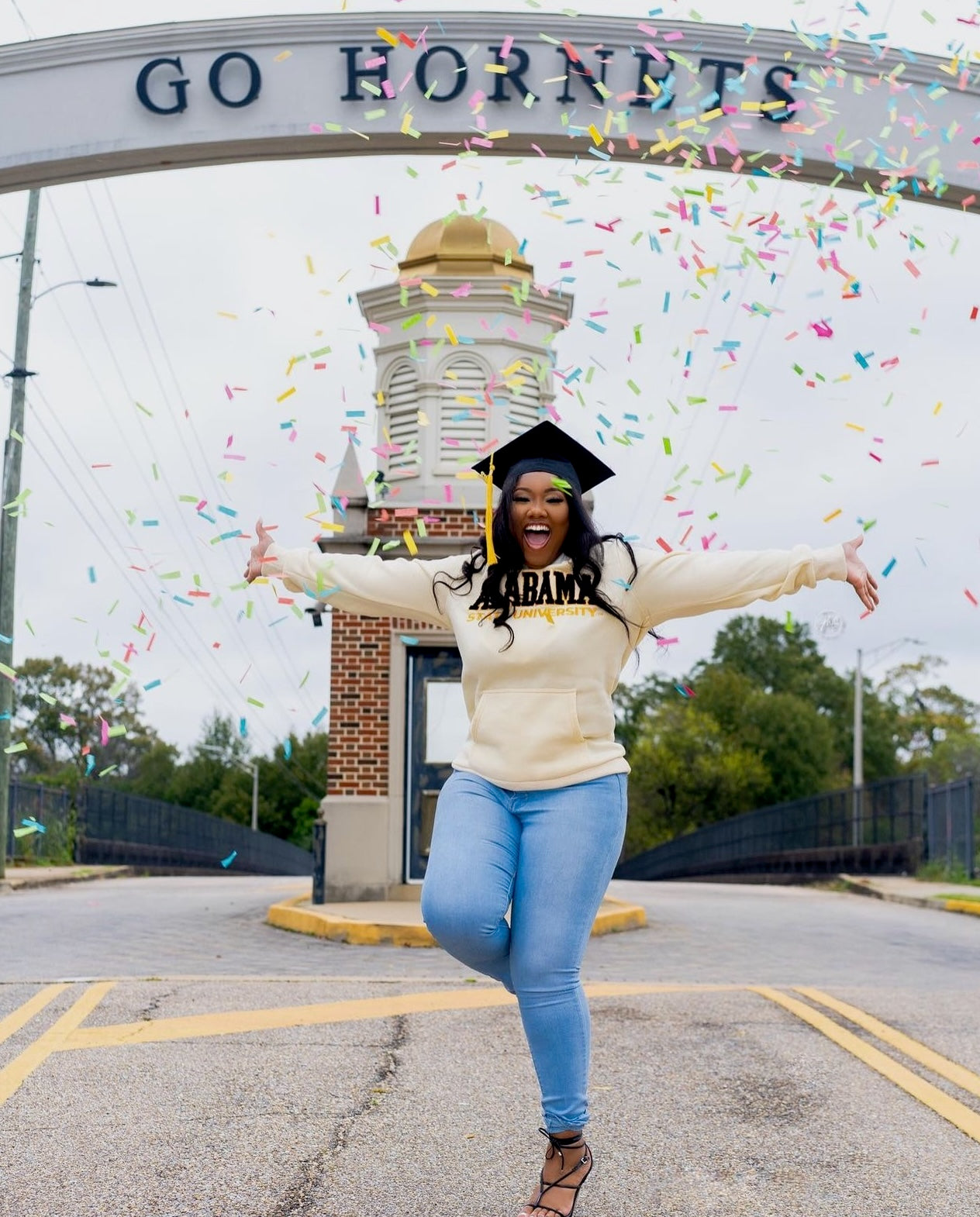 ALABAMA ST. | 2022 CREAM Chenille ARCH | Unisex Sweatshirt