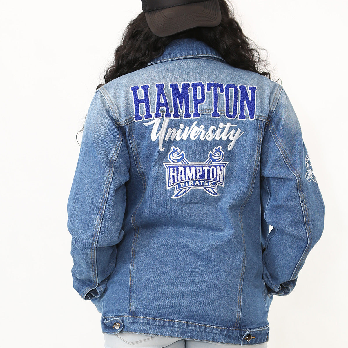 Pre Order ( Ship Feb 15 ) 
Hampton U |  DENIM JKT